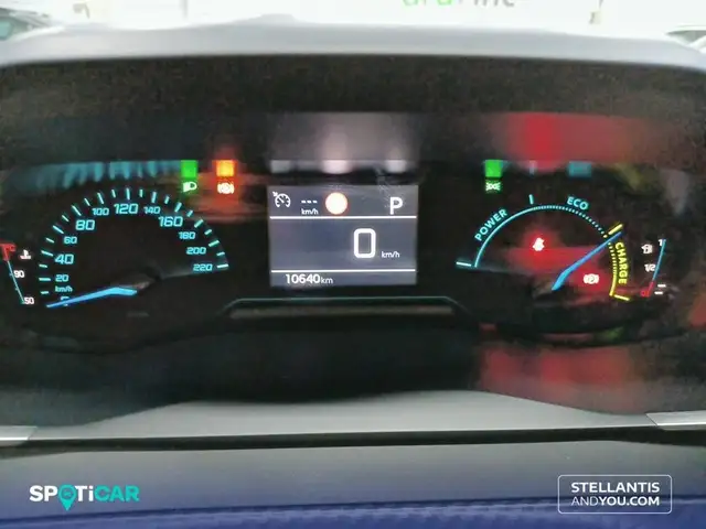 Peugeot 208 view 13