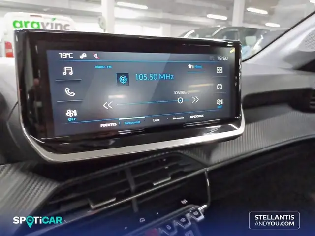 Peugeot 208 view 15
