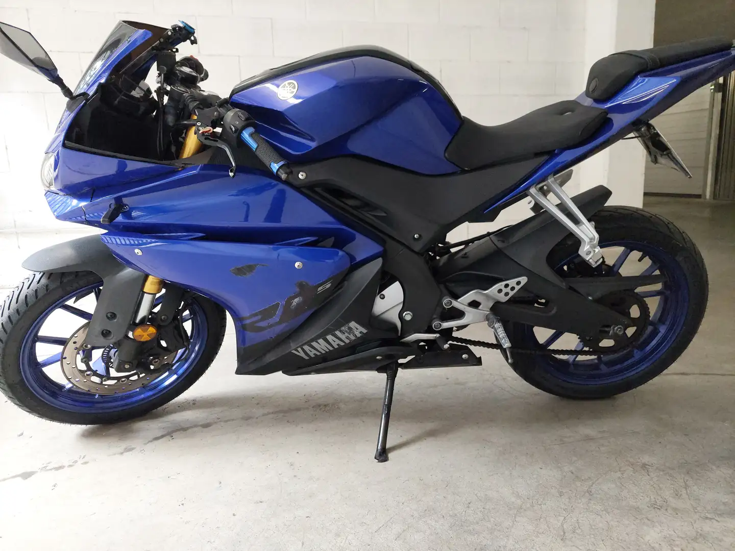 Yamaha YZF-R125 ABS - 2