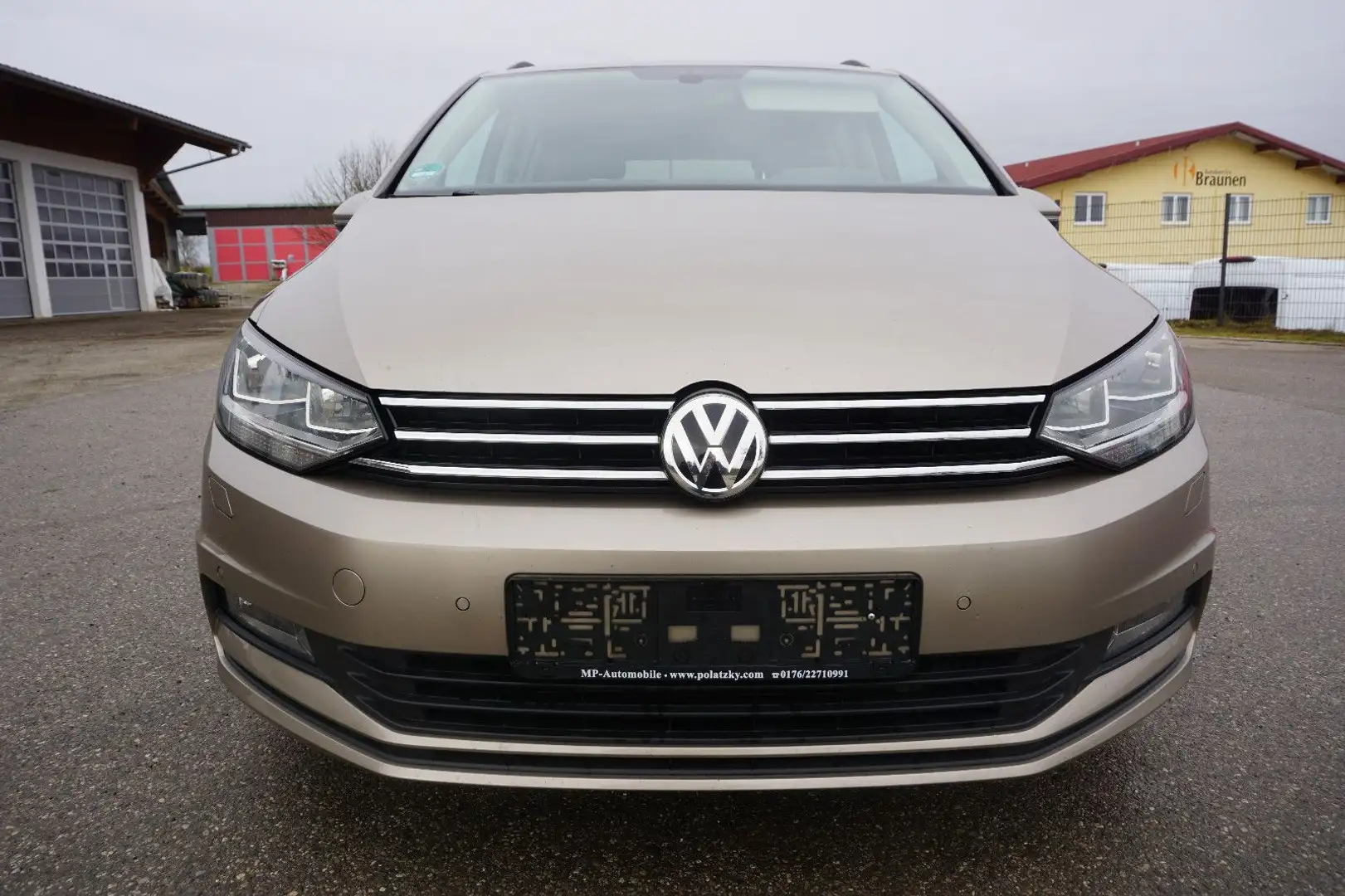Volkswagen Touran Comfortline BMT 7 Sitze CAM AHK 8 fach Beige - 2