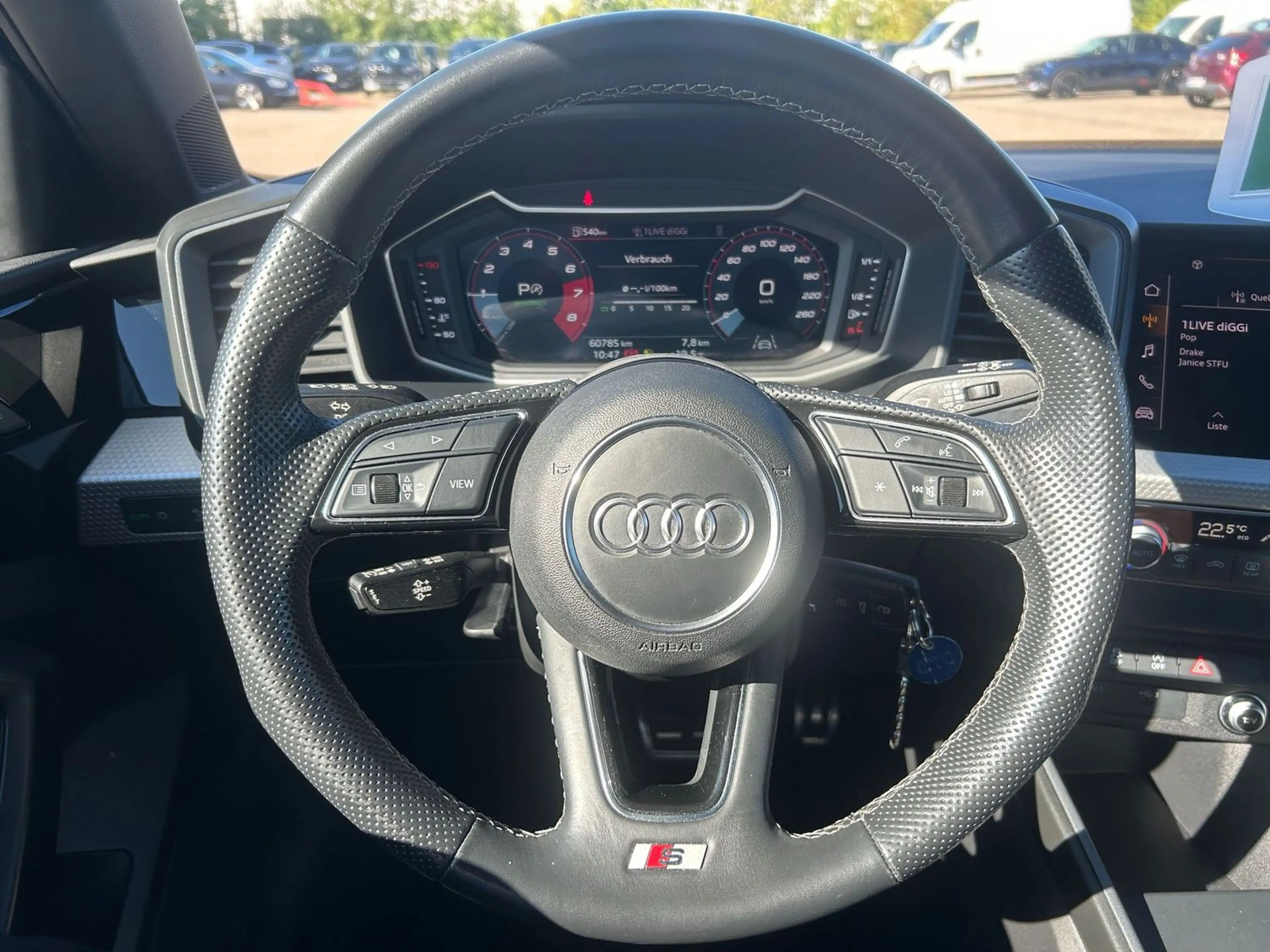Audi A1 30 TFSI S line S-Tronic 81kW *PDC*LED*CARPLAY* — photo 12