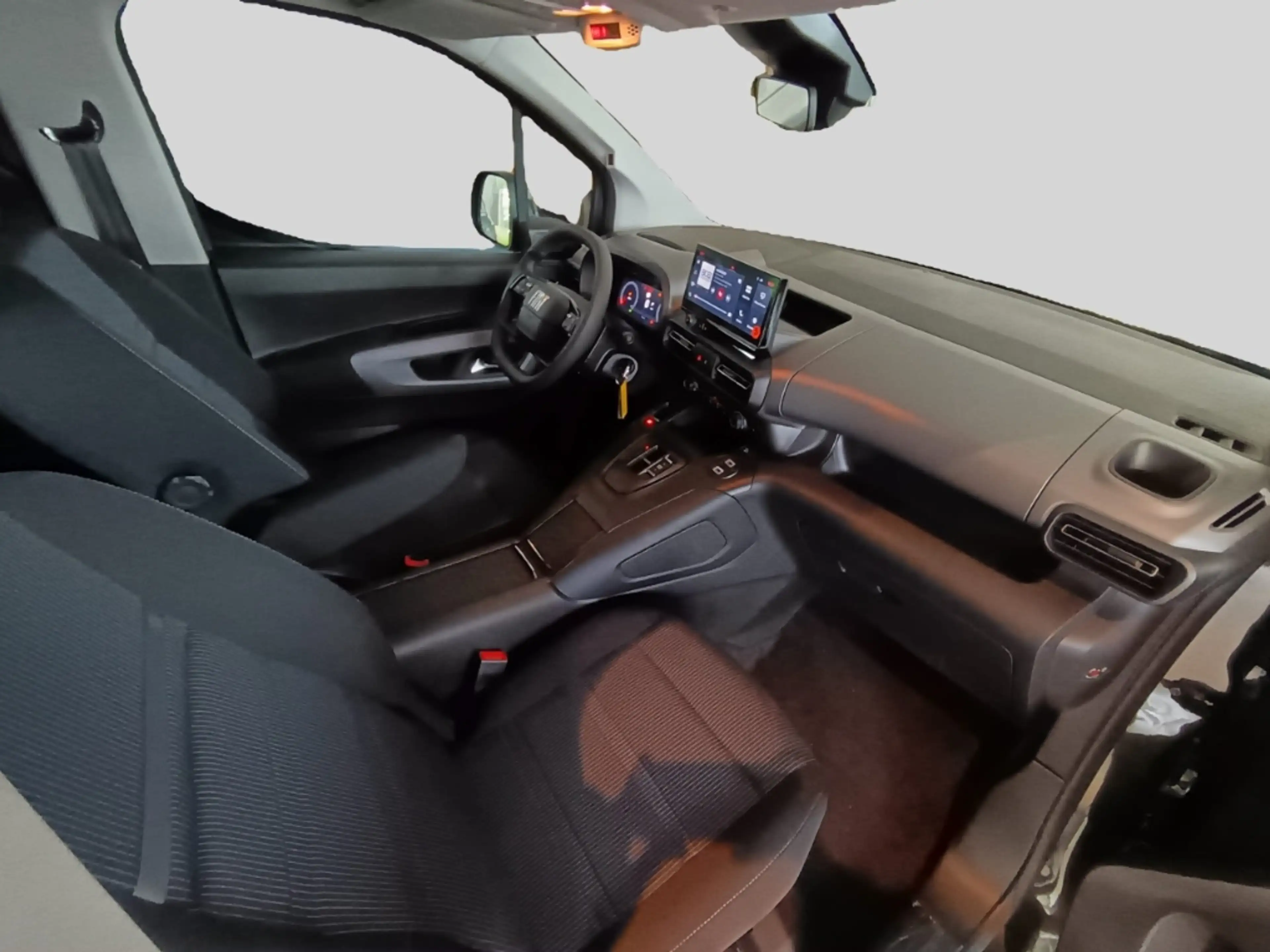Fiat Qubo L ICON 7-Sitzer Tempomat LED Freisprech El. Parkbr — photo 12