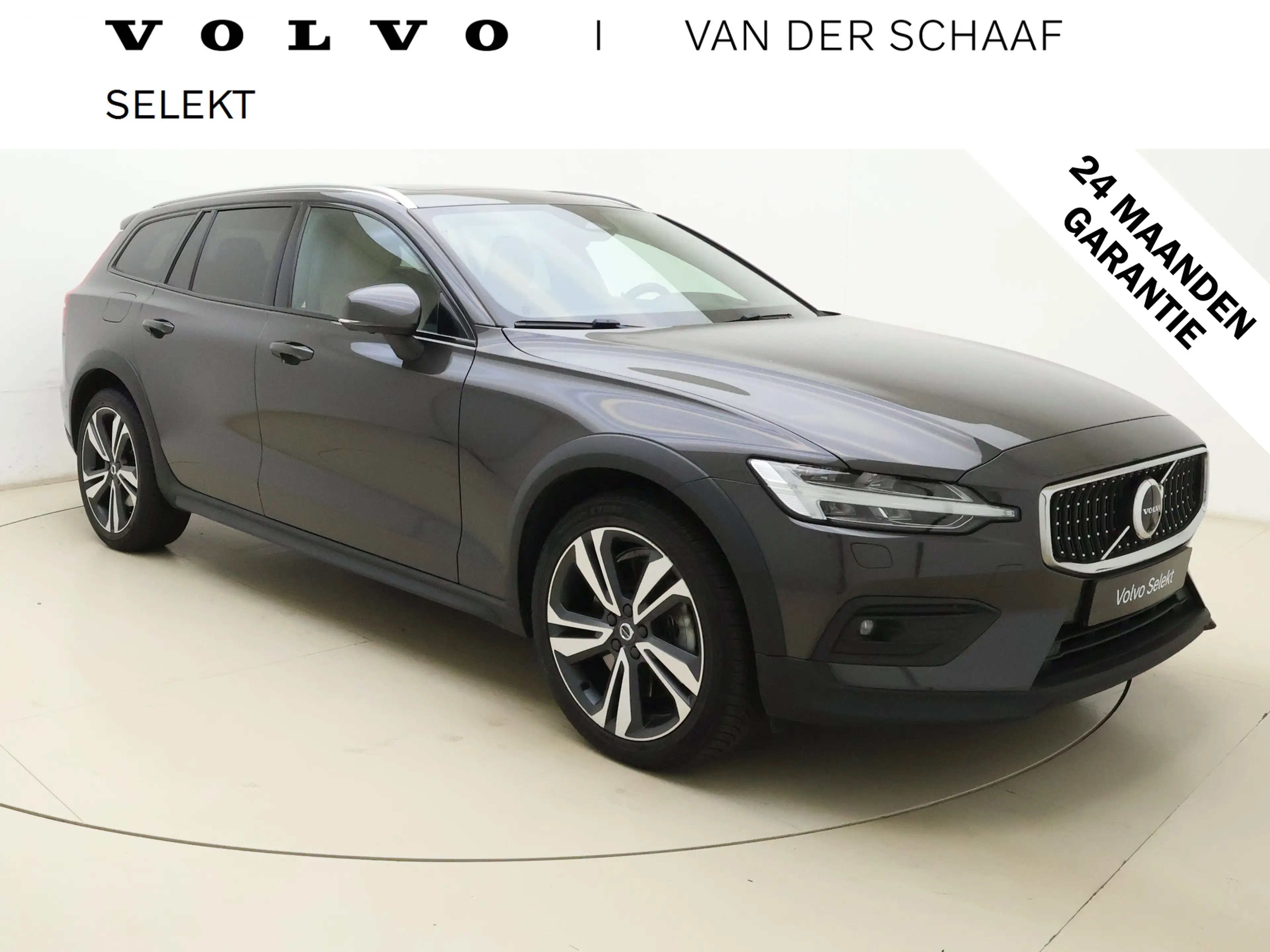 Volvo V60 Cross Country B5 AWD Pro | Geventileerde voorstoelen | Bowers en