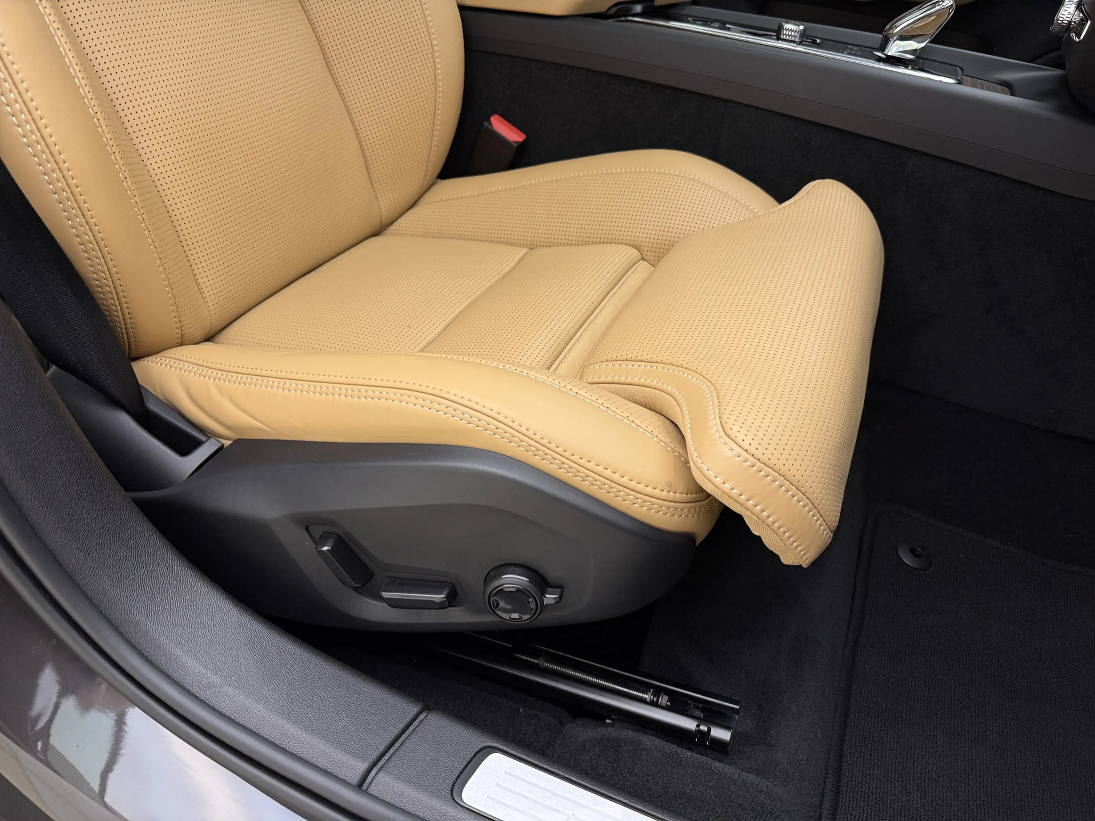 Volvo V60 Cross Country B5 AWD Pro | Geventileerde voorstoelen | Bowers en — photo 12