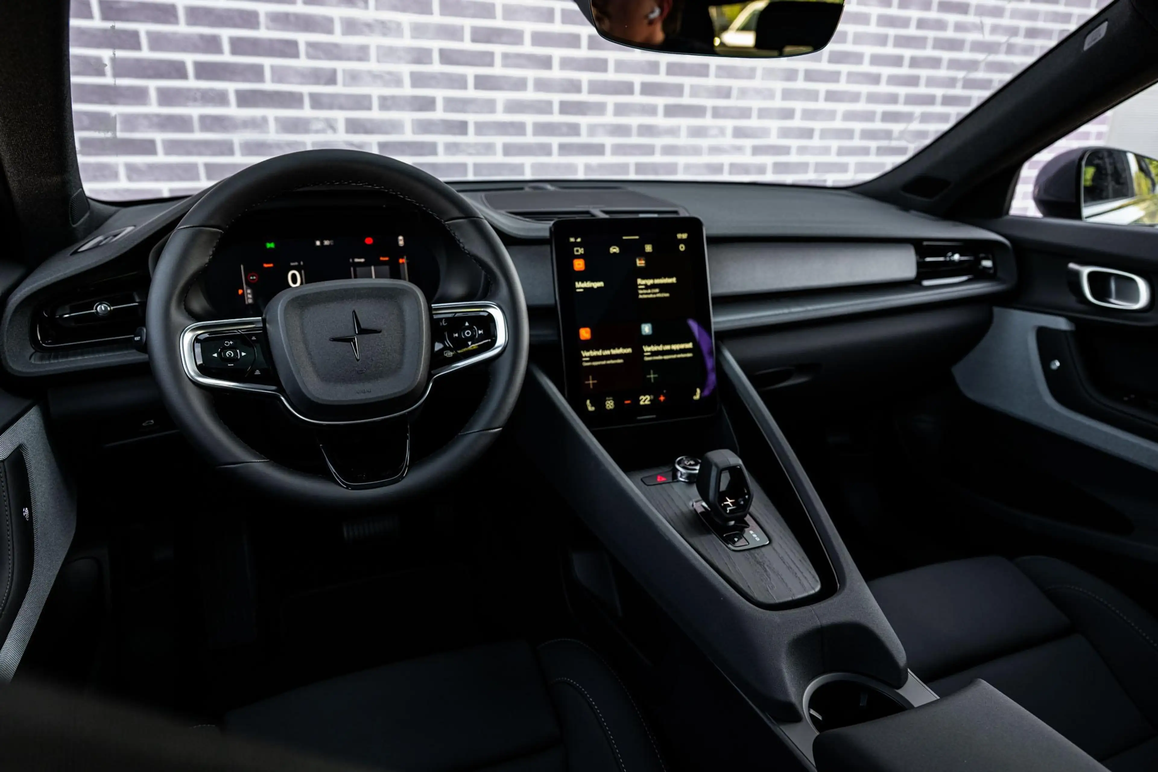 Polestar 2 Long Range Single Motor Prime 82 kWh | Pilot assis — photo 11