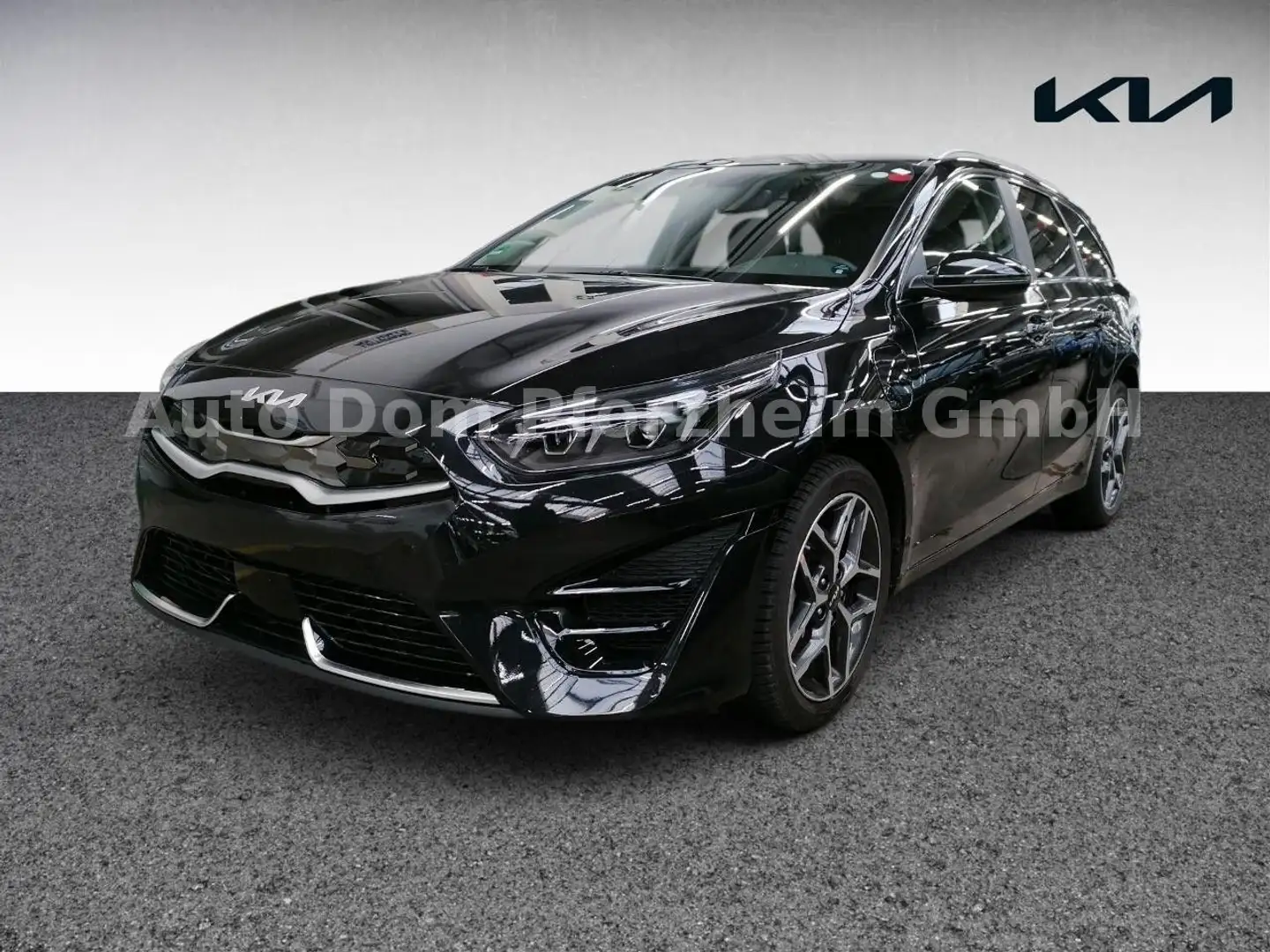 Kia Ceed SW / cee'd SW CEED SW 1,6 PHEV DCT/Platinum Edition Чорний - 1