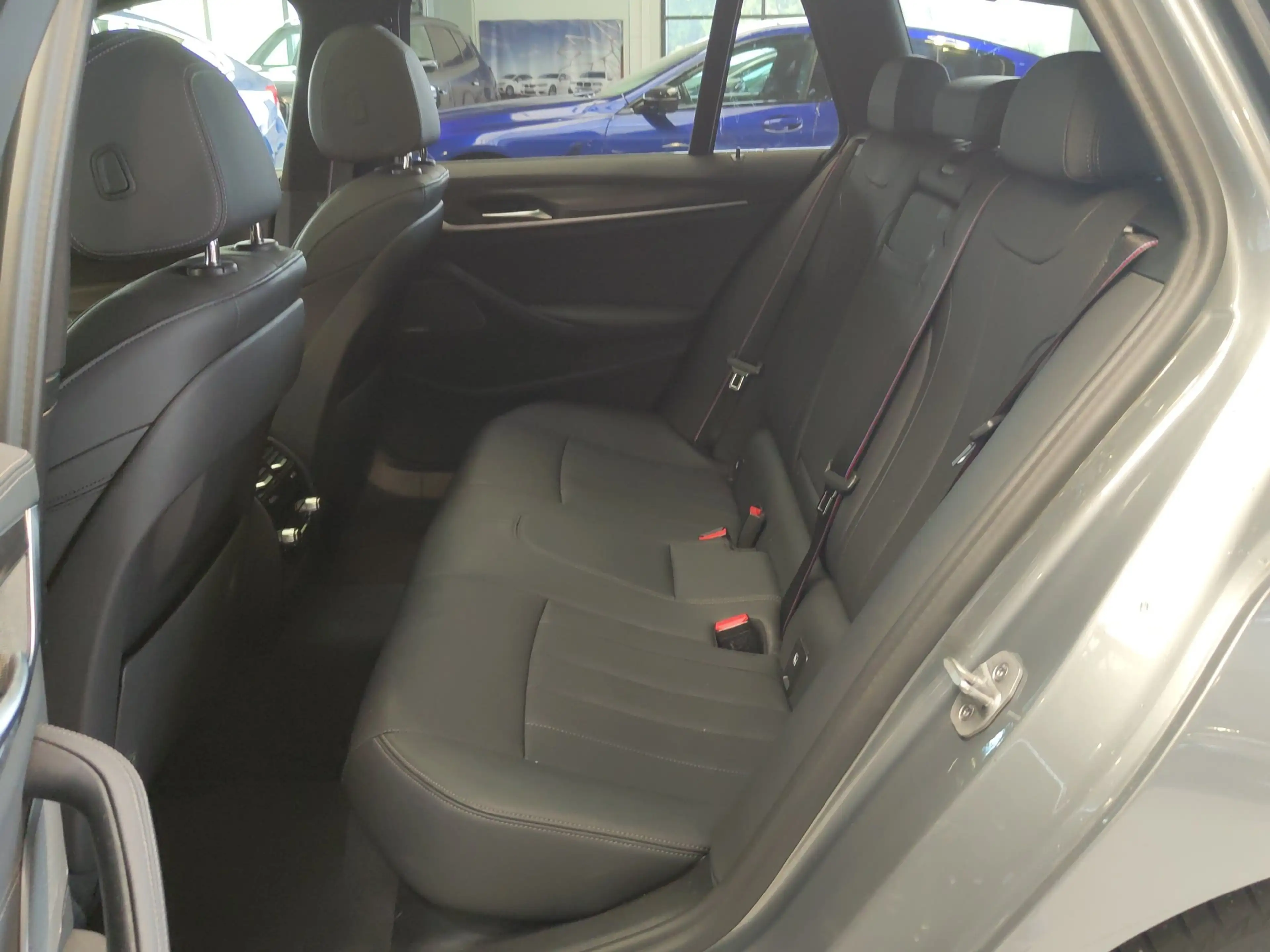 BMW 530 i xDr M Sport PRO AHK/LASER/PANO/ACC/HUD/4xAC — photo 7