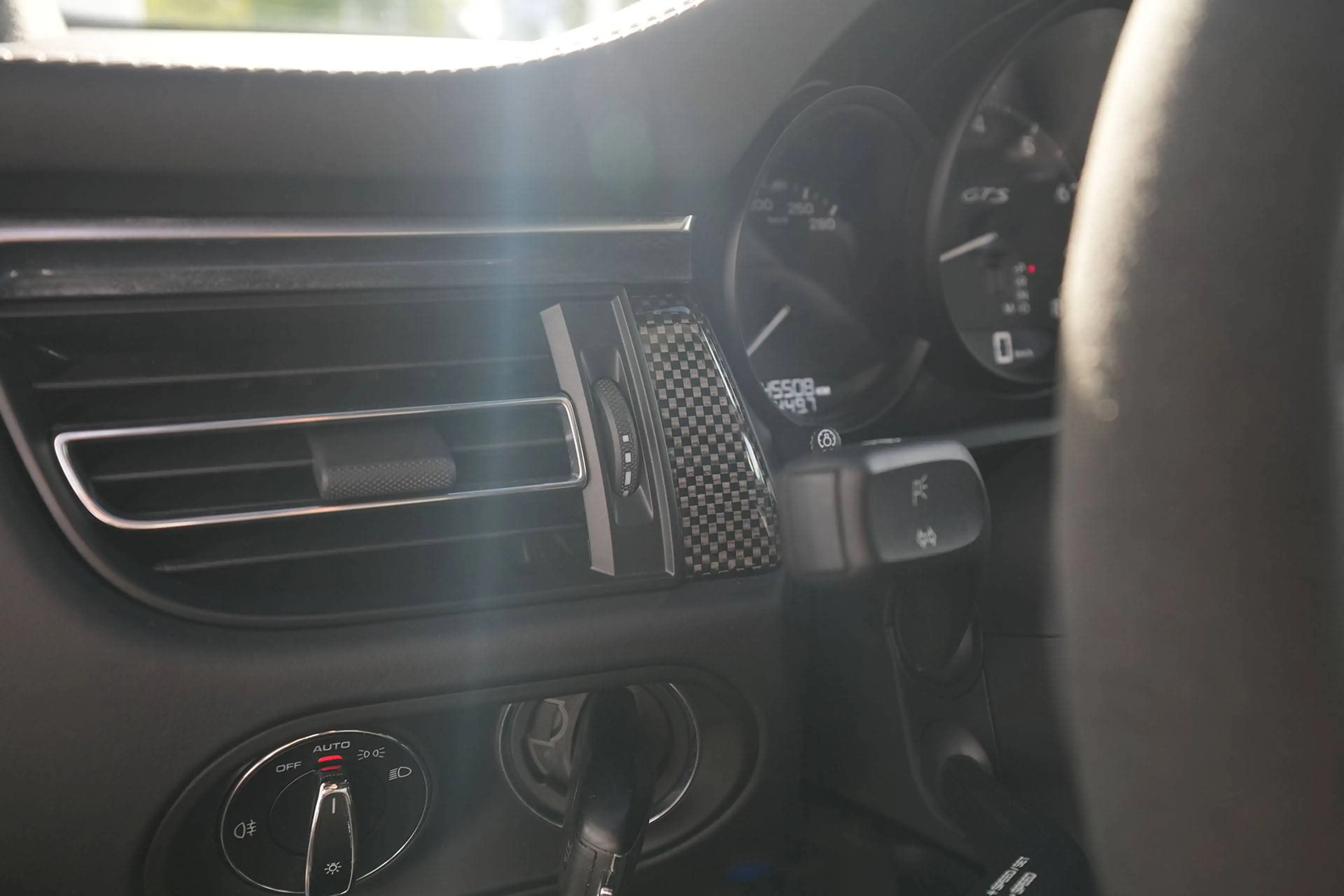 Porsche Macan Macan GTS MY24-KREIDE-ACC-LUFTF.-PANO-CARBON-BOSE-21"GT — photo 41
