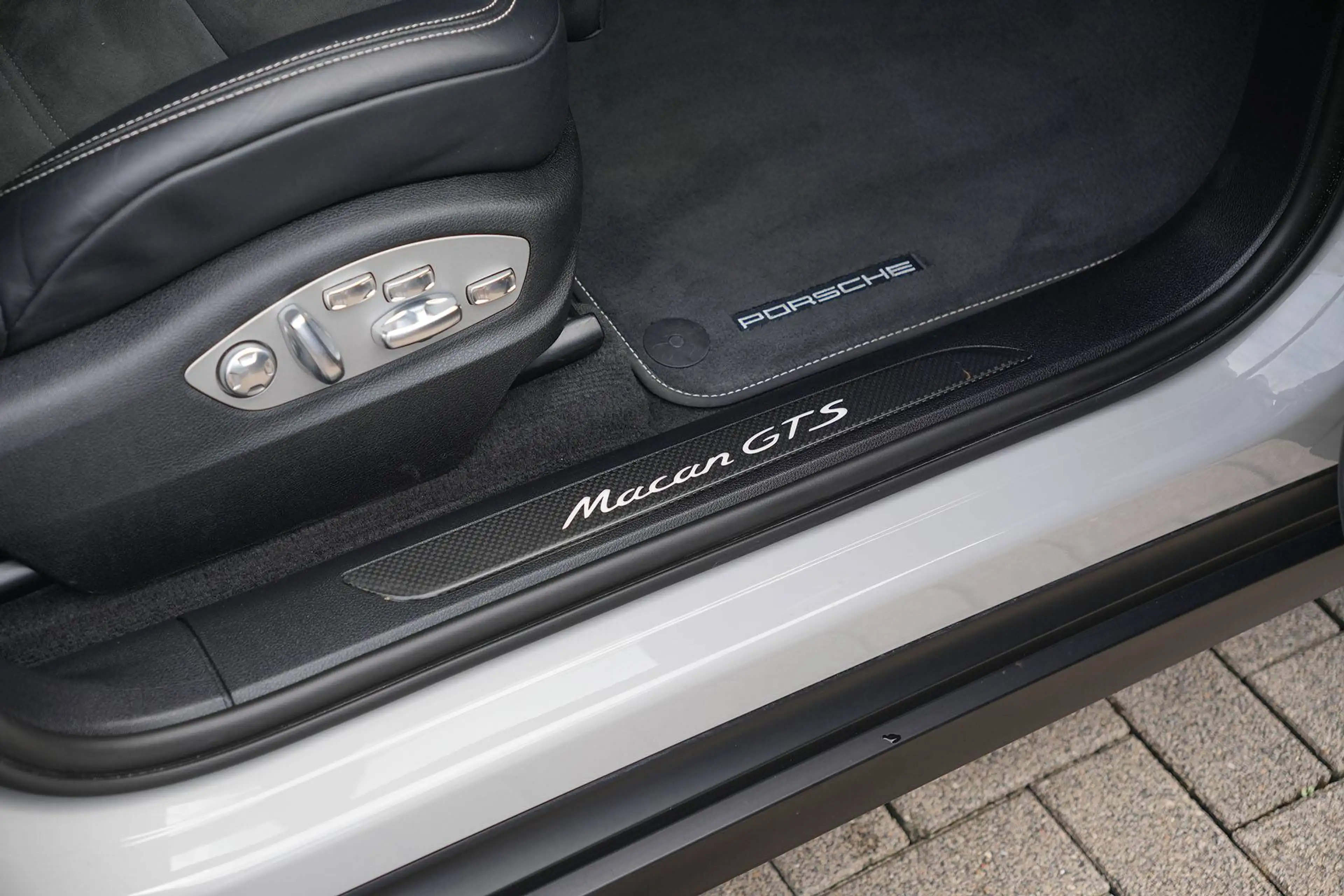 Porsche Macan Macan GTS MY24-KREIDE-ACC-LUFTF.-PANO-CARBON-BOSE-21"GT — photo 18