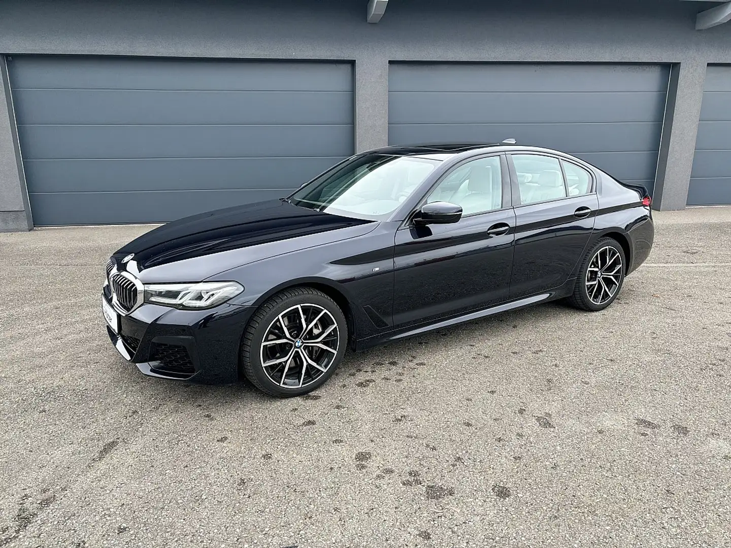BMW 540 i M Sport, KoZu, PANO, Lenkradheizung Zwart - 1