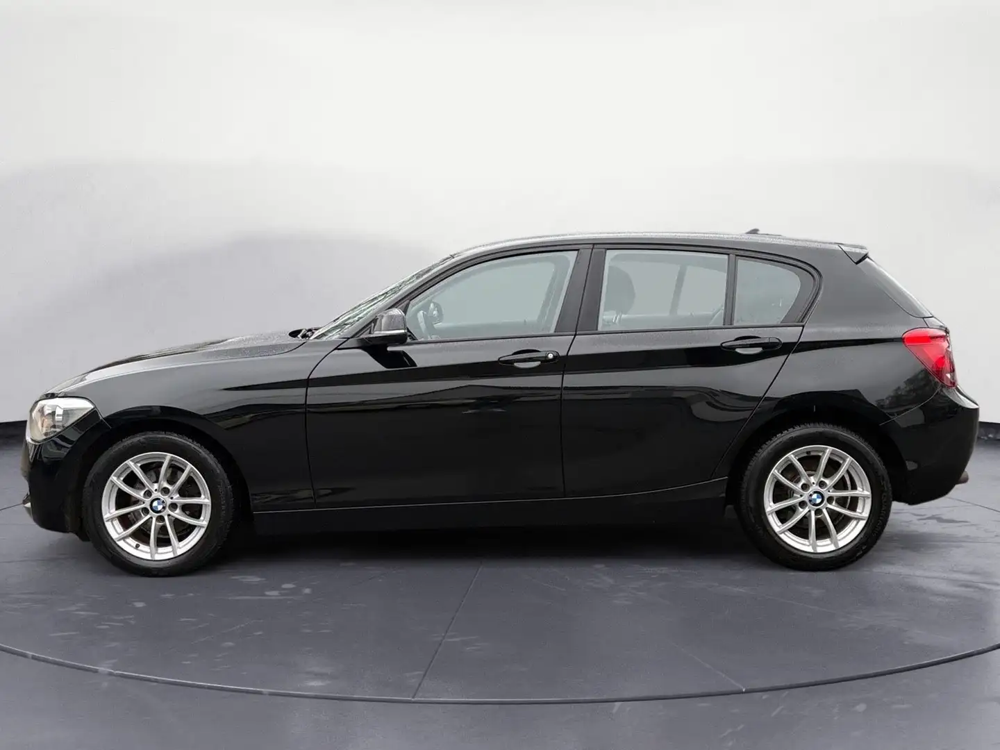 BMW 114 Limousine 5-trg. Klimaanlage Schwarz - 2