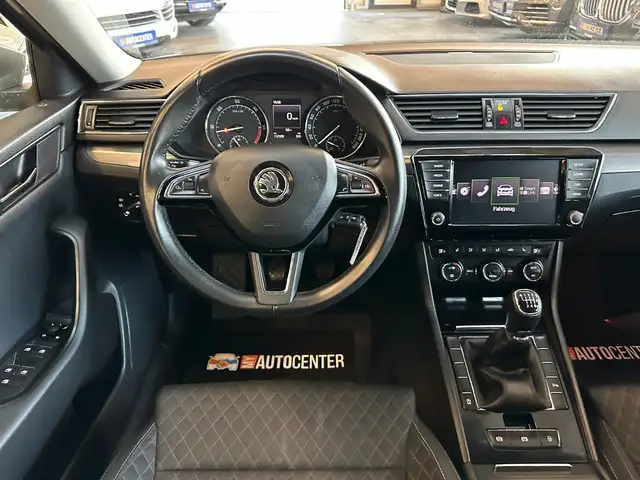 Skoda Superb view 7
