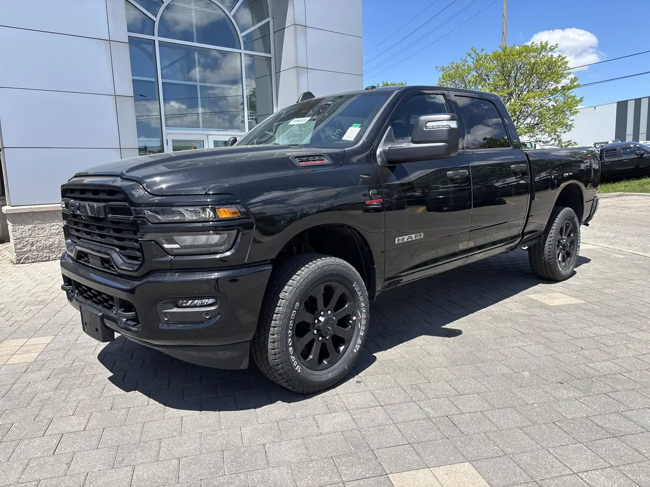 RAM 2500 снимка RAM 2500