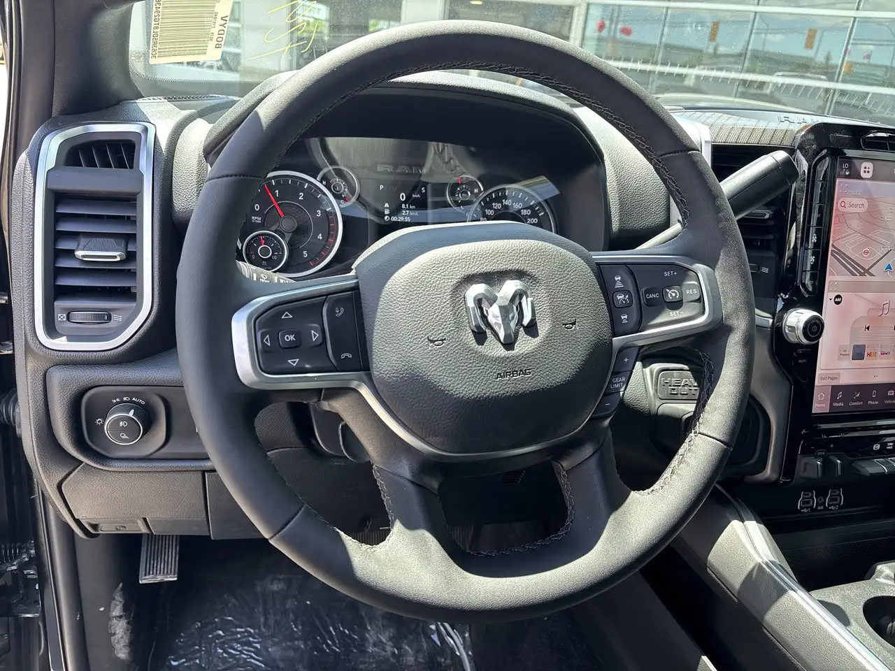 RAM 2500 снимка RAM 2500