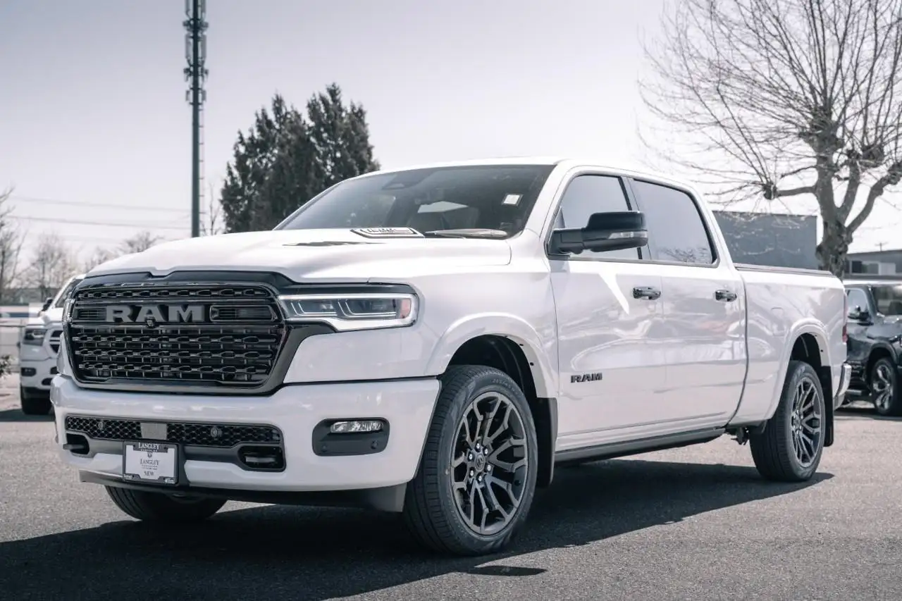RAM 1500 снимка RAM 1500