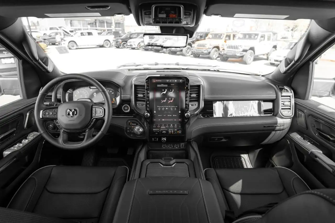RAM 1500 снимка RAM 1500