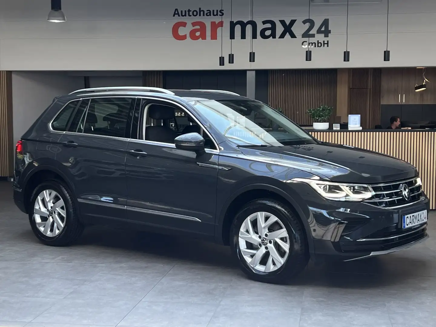 Volkswagen Tiguan Elegance 4M DSG Led-alc Navi Kamera AHK Grigio - 1