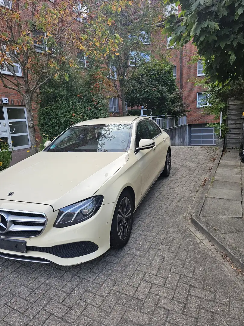 Mercedes-Benz E 220 d 9G-TRONIC Beige - 2