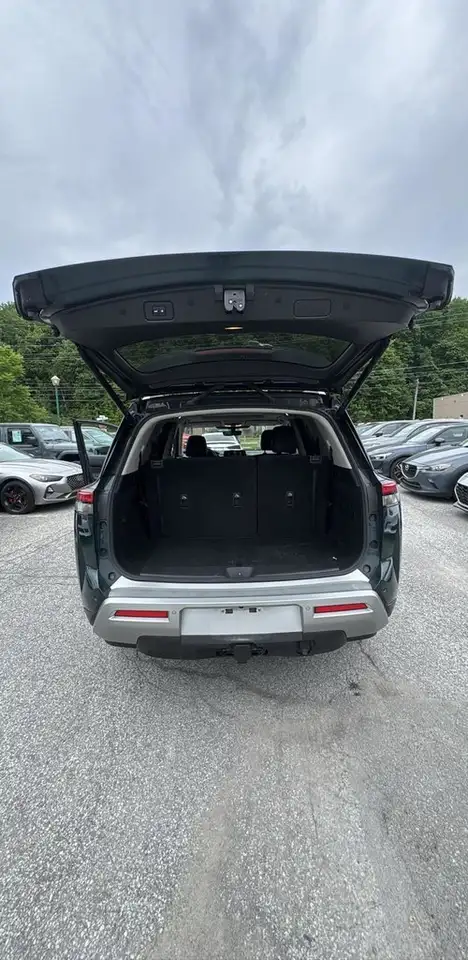 Nissan Pathfinder photo Nissan Pathfinder
