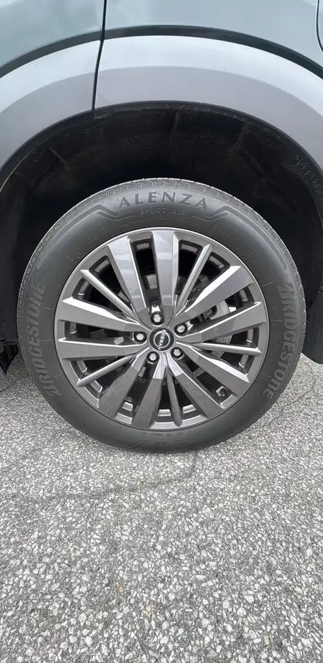 Nissan Pathfinder photo Nissan Pathfinder