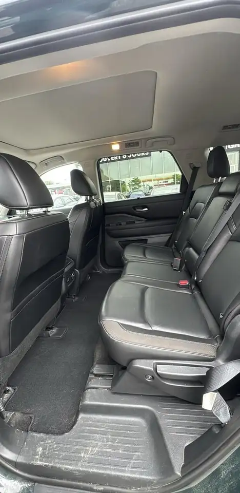 Nissan Pathfinder photo Nissan Pathfinder