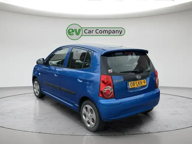 Kia Picanto view 4