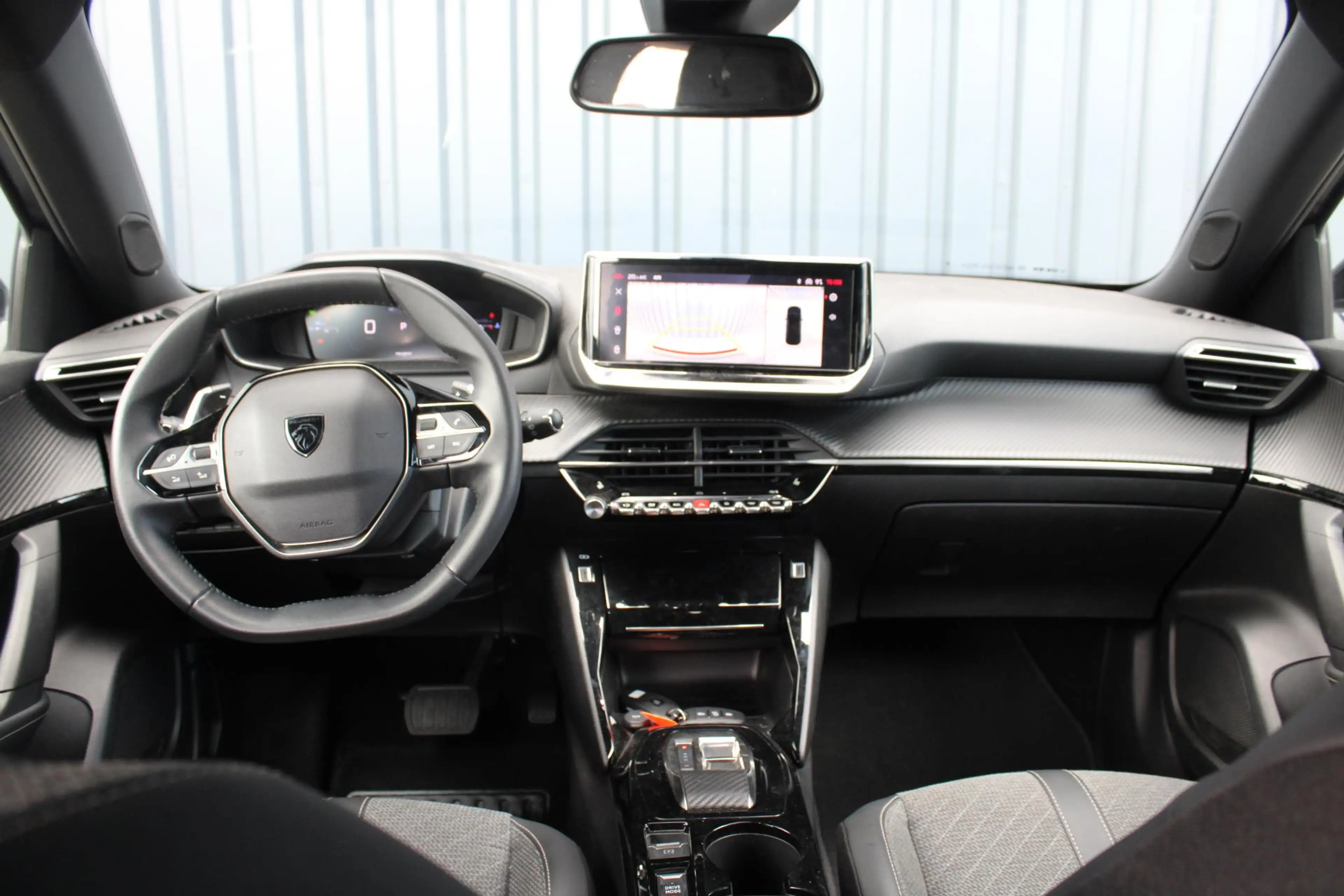 Peugeot 2008 1.2 PureTech 130 Allure Stoelverwarming voor | DAB — photo 8