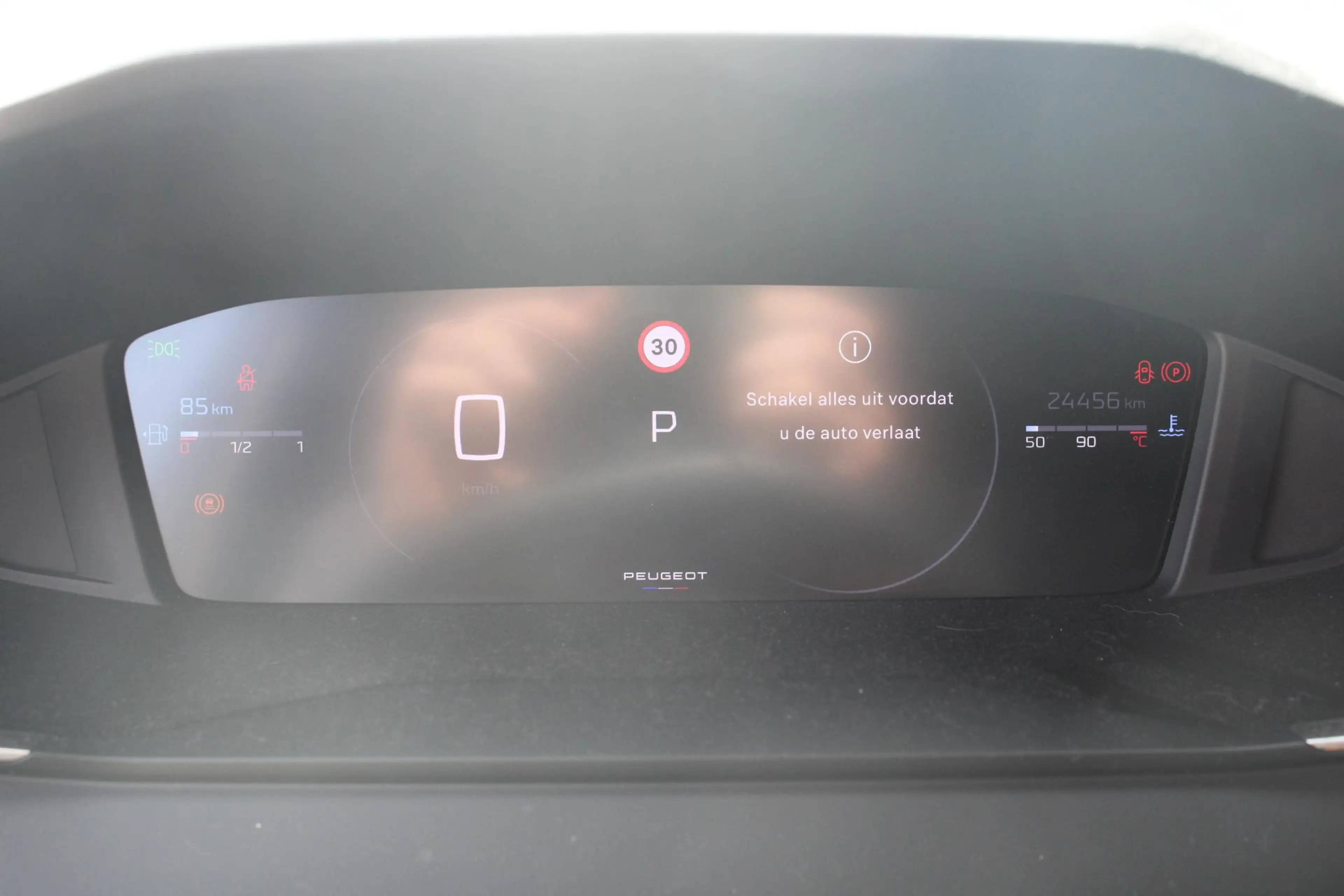 Peugeot 2008 1.2 PureTech 130 Allure Stoelverwarming voor | DAB — photo 7