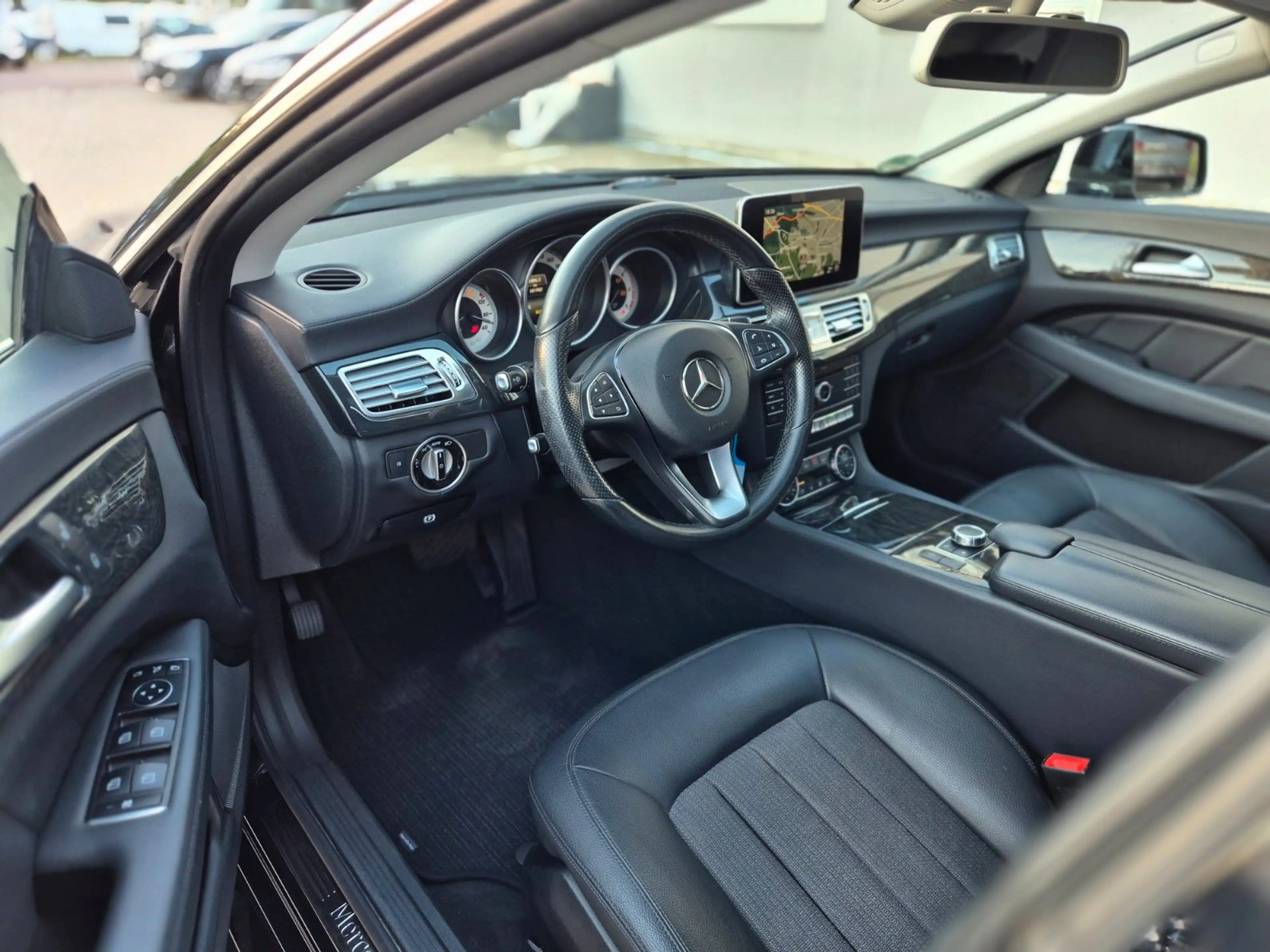 Mercedes-Benz CLS CLS 350d Shooting Brake Multibeam 19" AMG 360° — photo 11