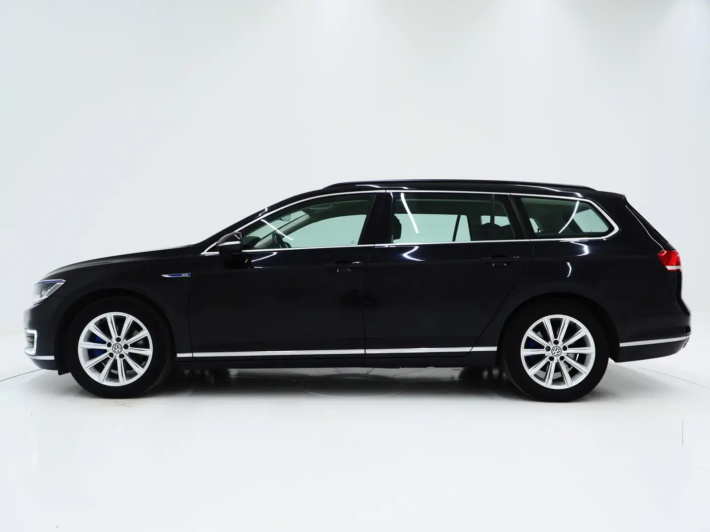 Volkswagen Passat Variant 1.4 TSI GTE Highline | Massage | Trekhaak | Adapti Zwart - 2
