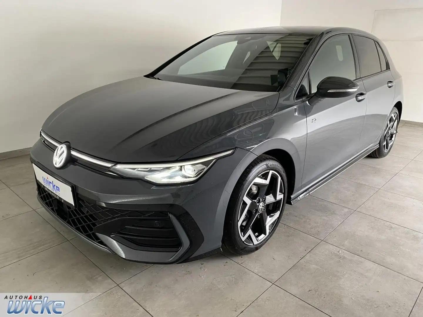 Volkswagen Golf VIII 1.5 eTSI DSG R-Line KLIMA LED LM FELGEN Grau - 2