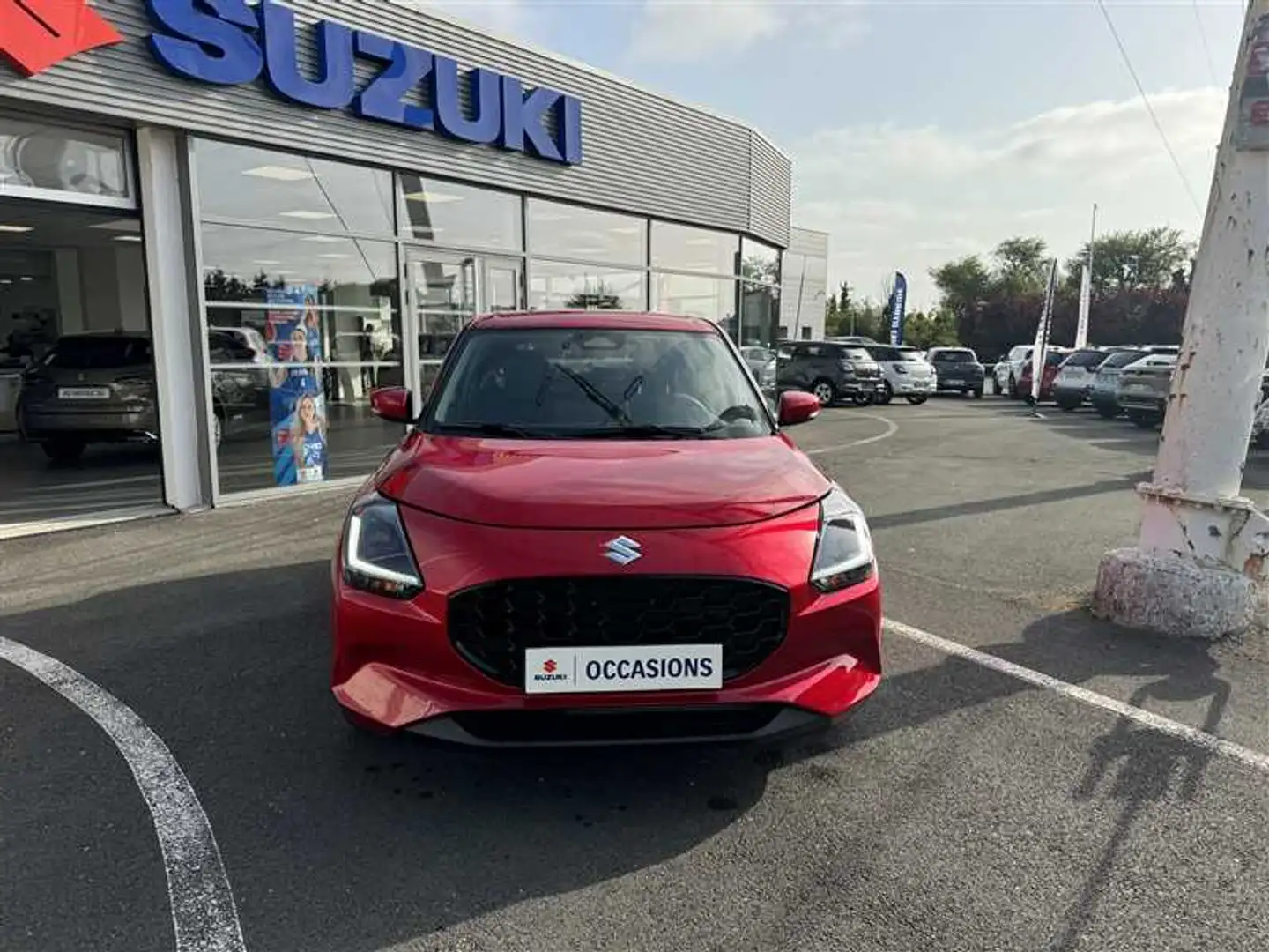 Suzuki Swift 1.2L Hybrid pack auto Rouge - 1