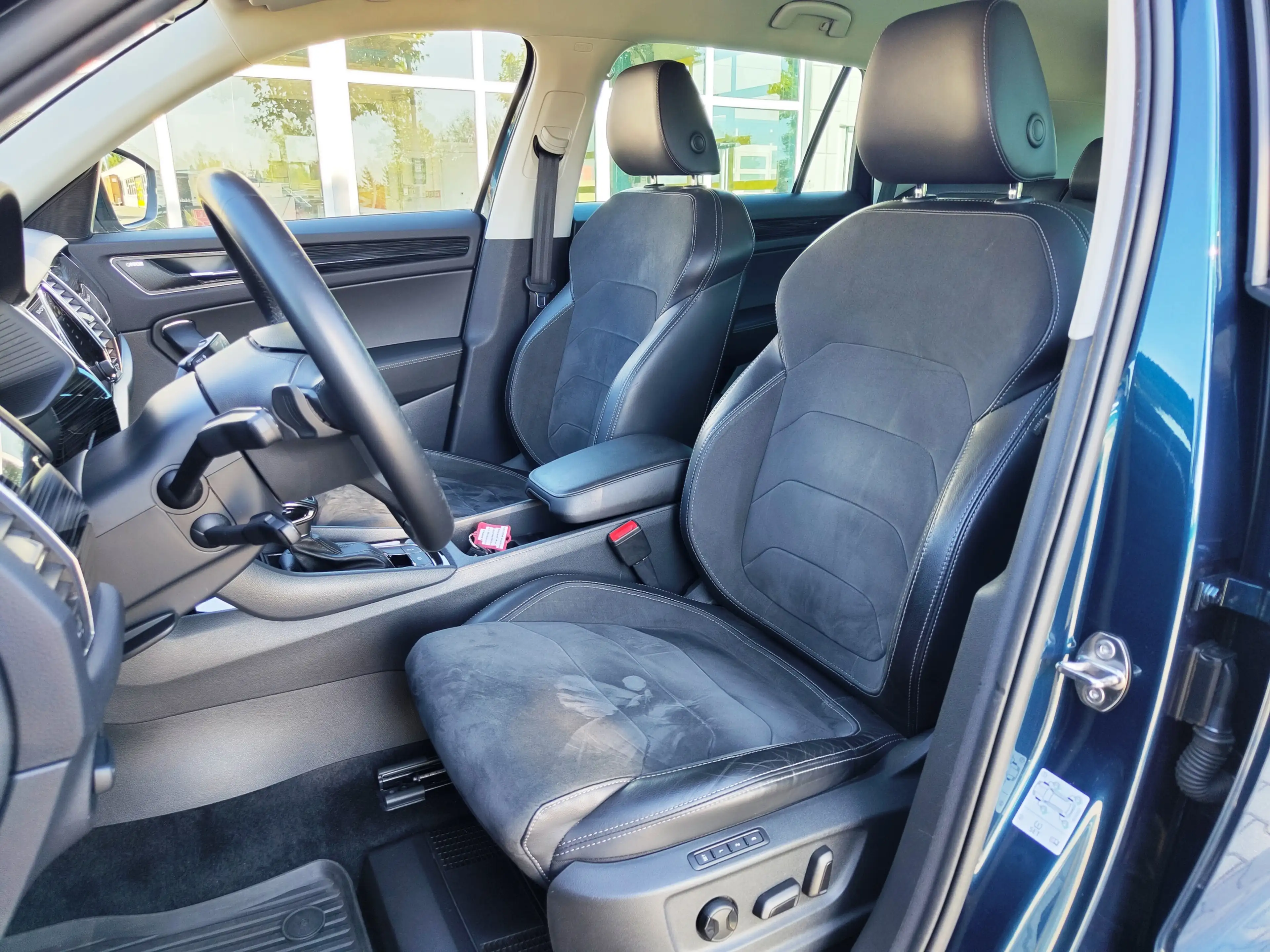 Skoda Kodiaq Style4x4 AHK-LED-Alcantara-Soundsys-FSHZG — photo 10