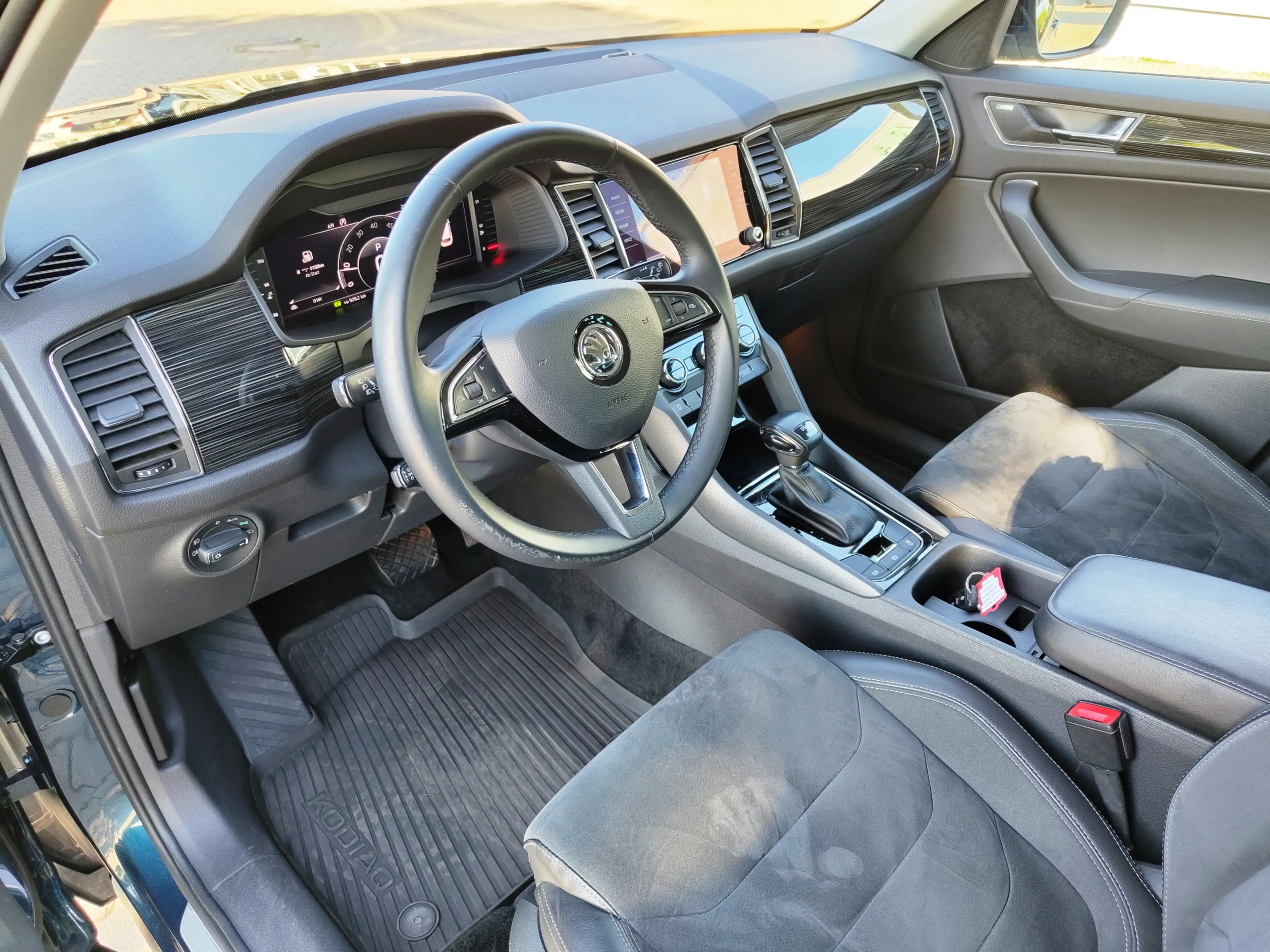 Skoda Kodiaq Style4x4 AHK-LED-Alcantara-Soundsys-FSHZG — photo 9