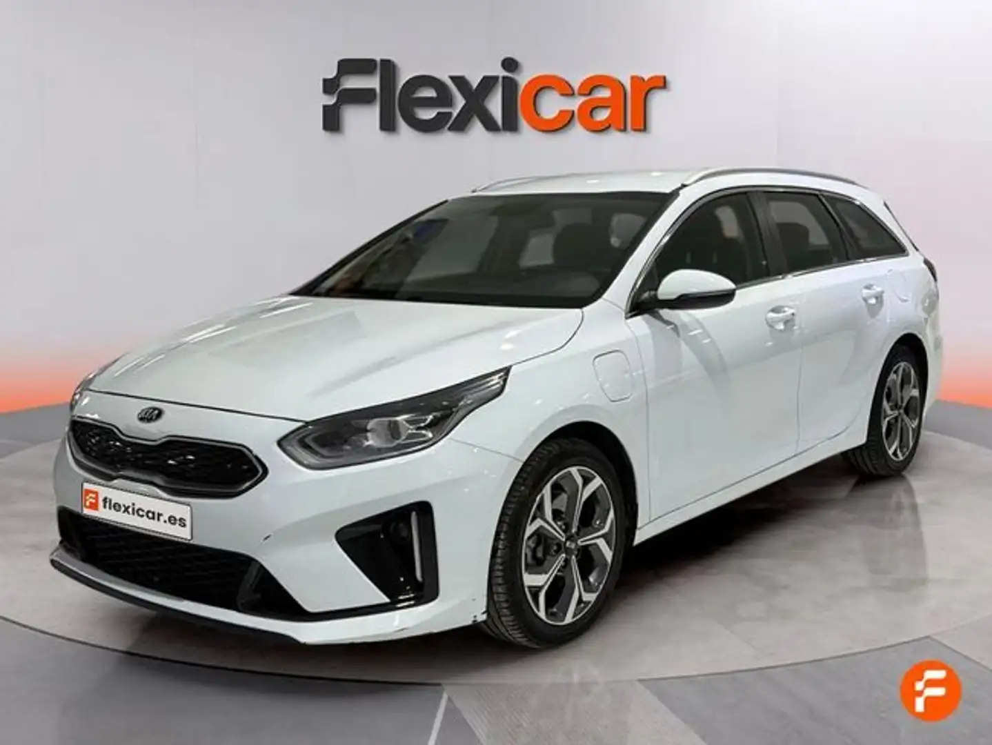 Kia Ceed / cee'd Tourer 1.6 PHEV eTech Aut. Blanco - 2