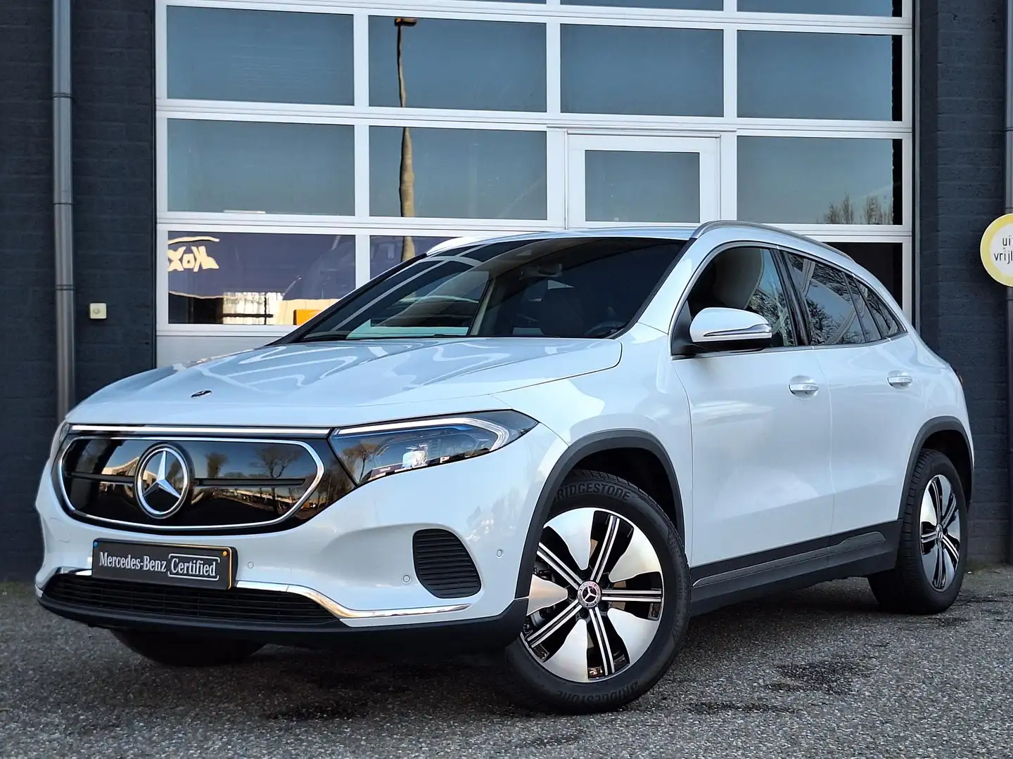 Mercedes-Benz EQA 250 250+ Business Edition | Apple CarPlay | Android Au Blanc - 2