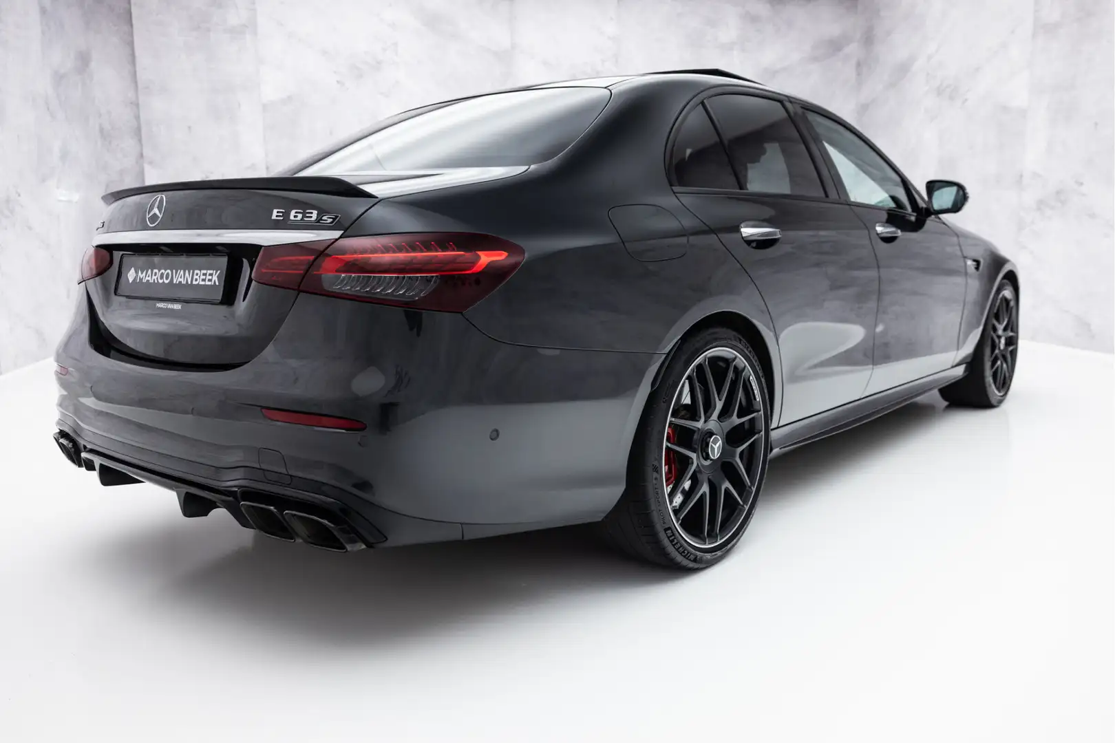 Mercedes-Benz E 63 AMG S 4MATIC+ | Pano | Stoelventilatie | Head-Up | Luc Gris - 2