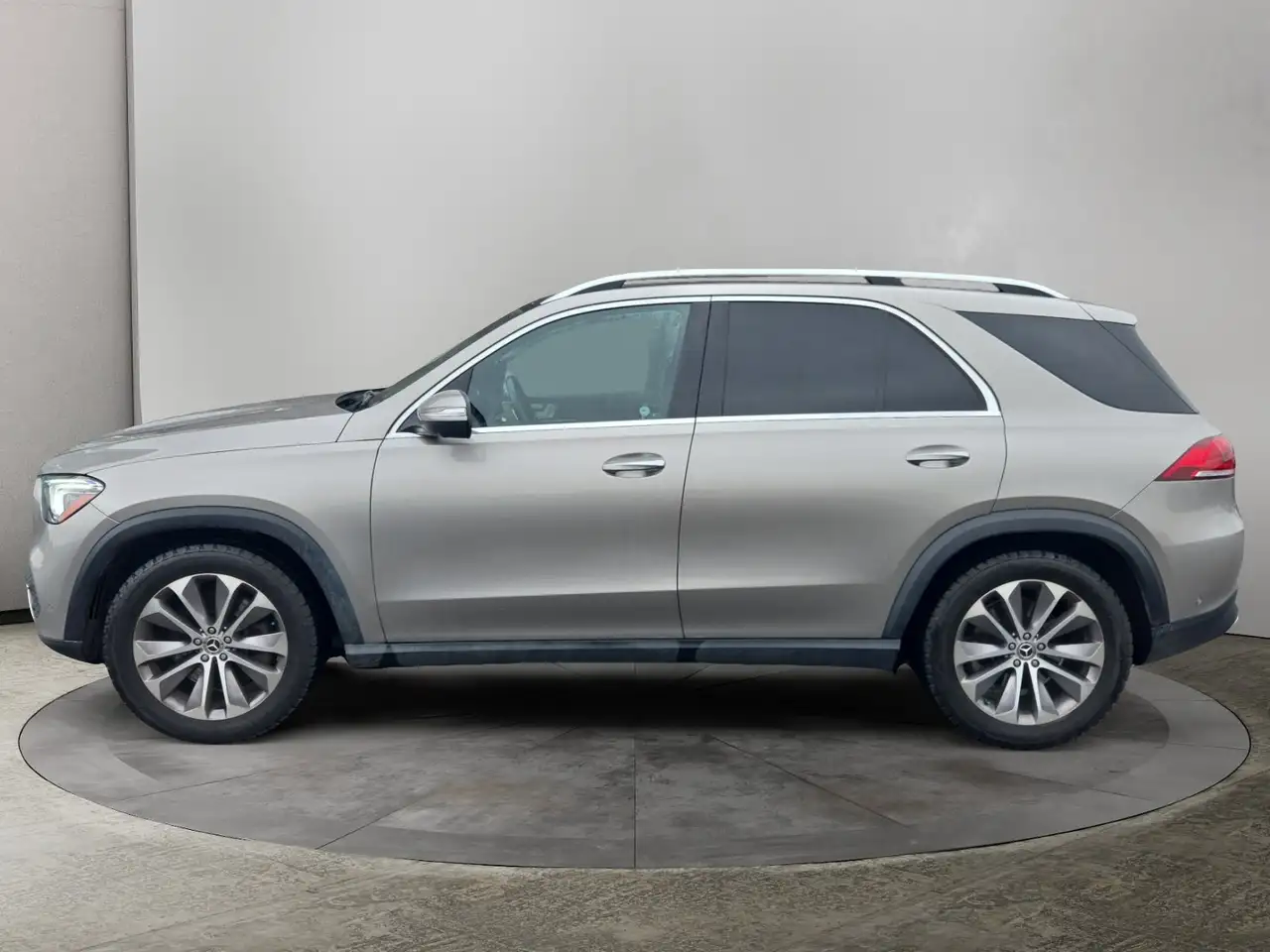 Mercedes-Benz GLE снимка Mercedes-Benz GLE