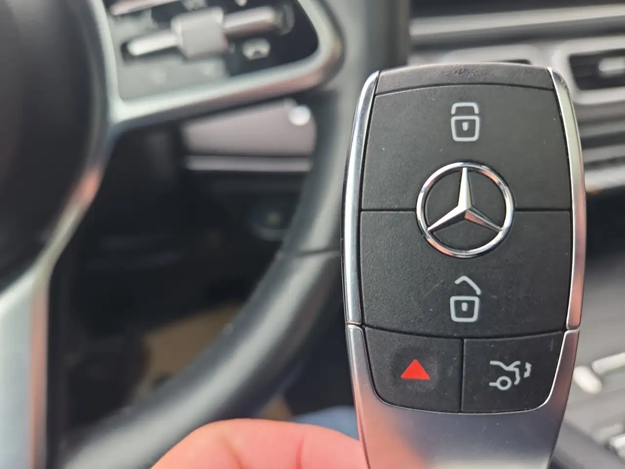 Mercedes-Benz GLE снимка Mercedes-Benz GLE
