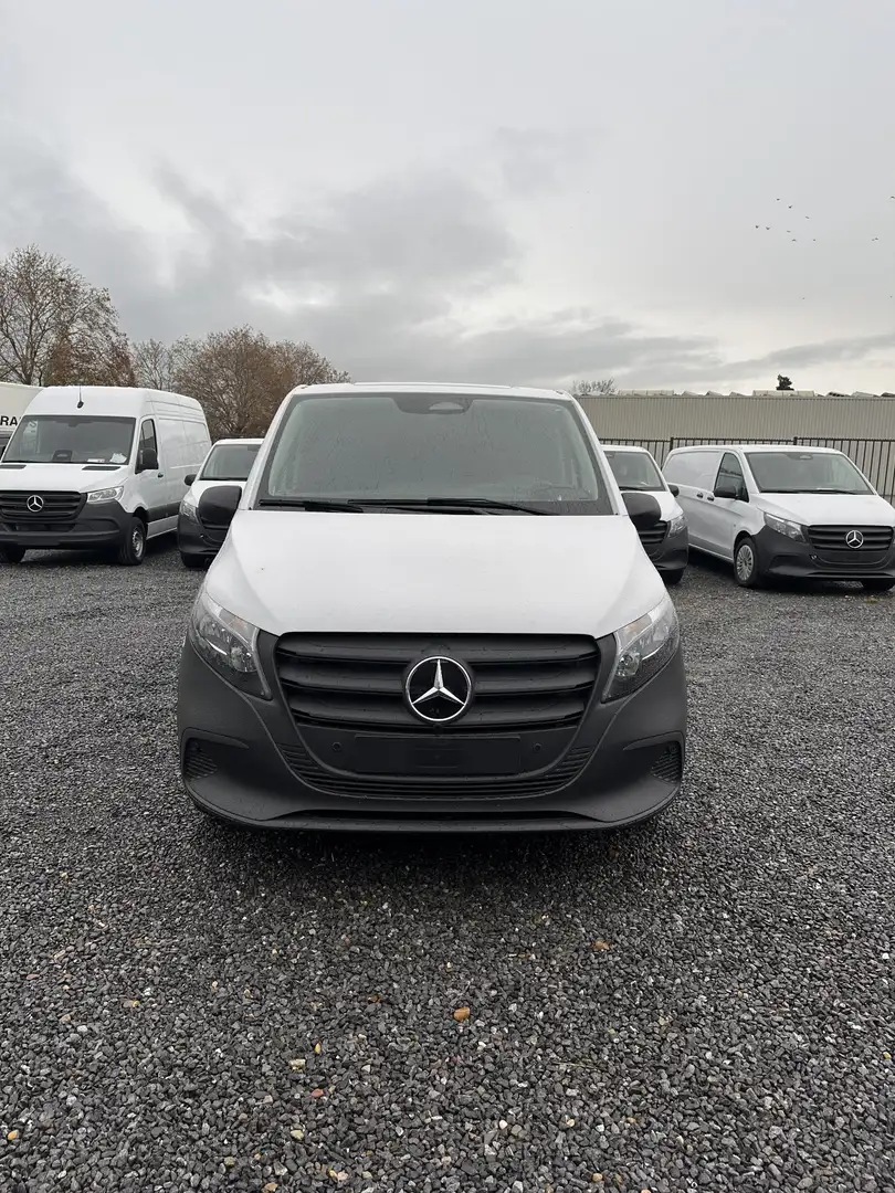 Mercedes-Benz Vito 114 CDI PRO L2 9G-Tronic ESSENTIAL Edition Alb - 2