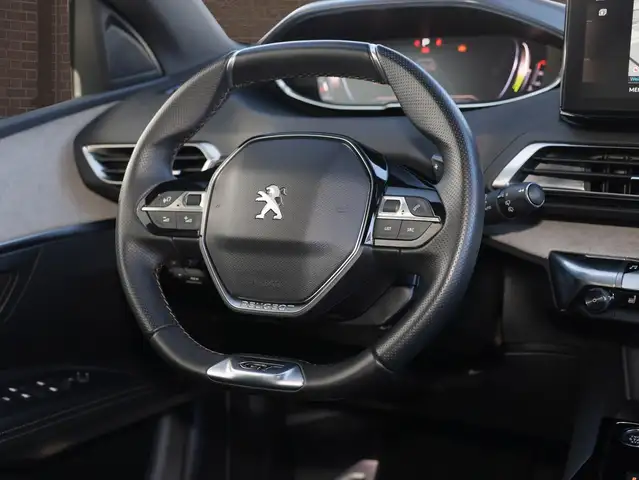 Peugeot 3008 view 11