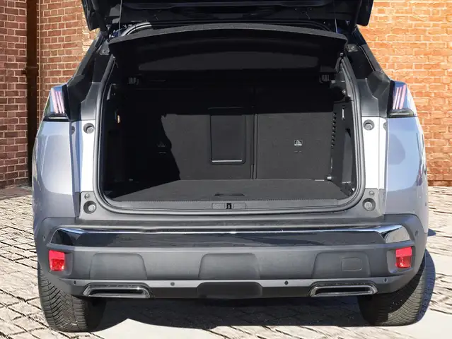 Peugeot 3008 view 6