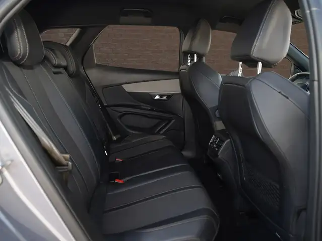 Peugeot 3008 view 9