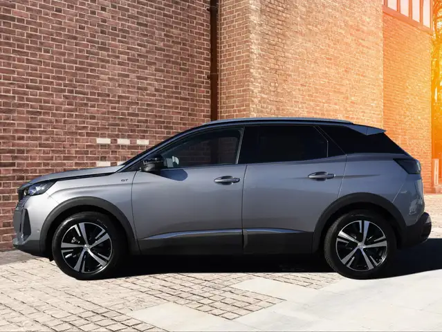 Peugeot 3008 view 3