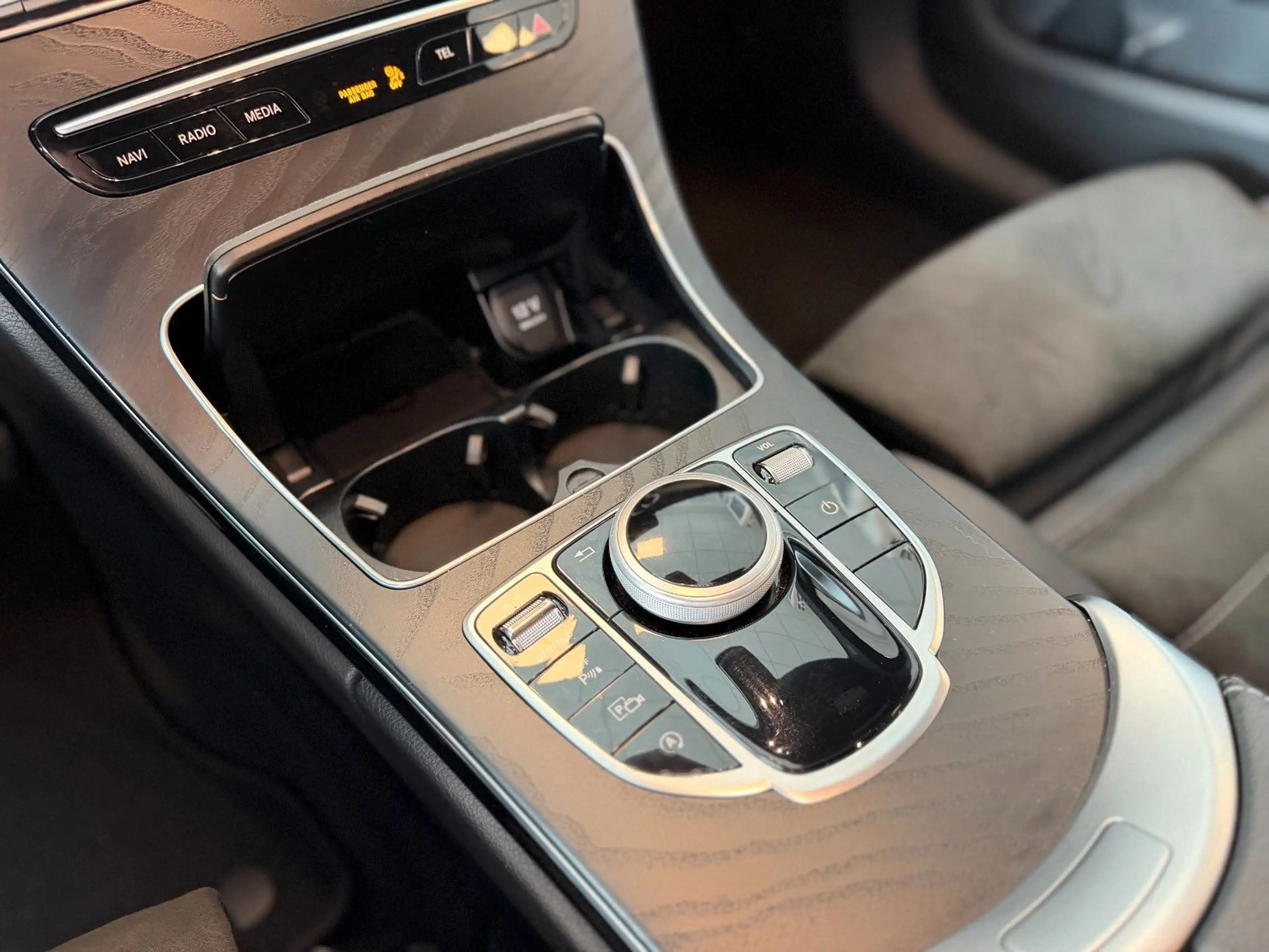 Mercedes-Benz C 220 d T 4-Matic AMG 9G-Tr. Rü-Ka AHK LED SHZ — photo 24