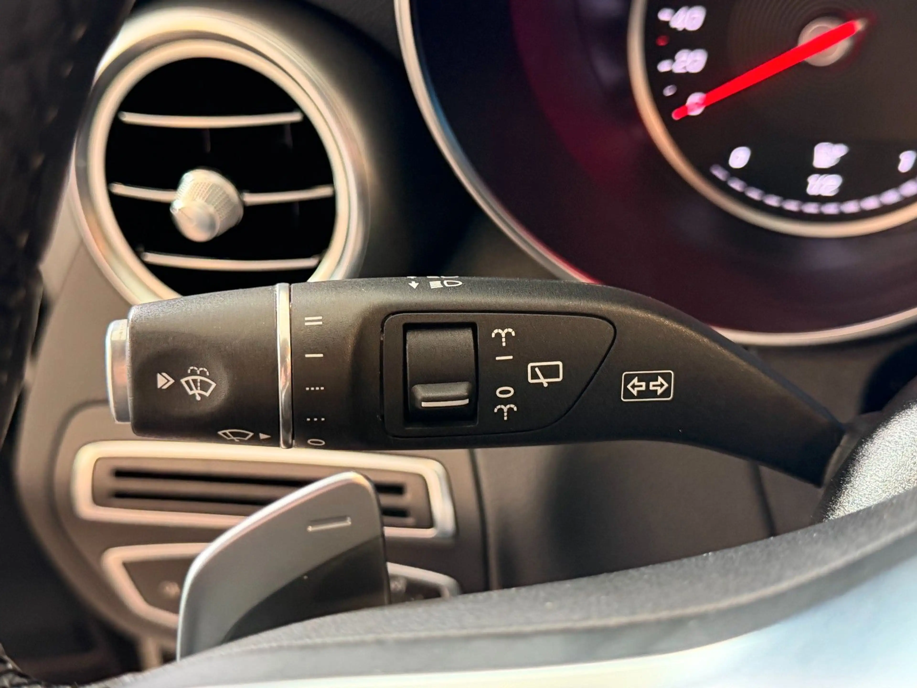 Mercedes-Benz C 220 d T 4-Matic AMG 9G-Tr. Rü-Ka AHK LED SHZ — photo 18