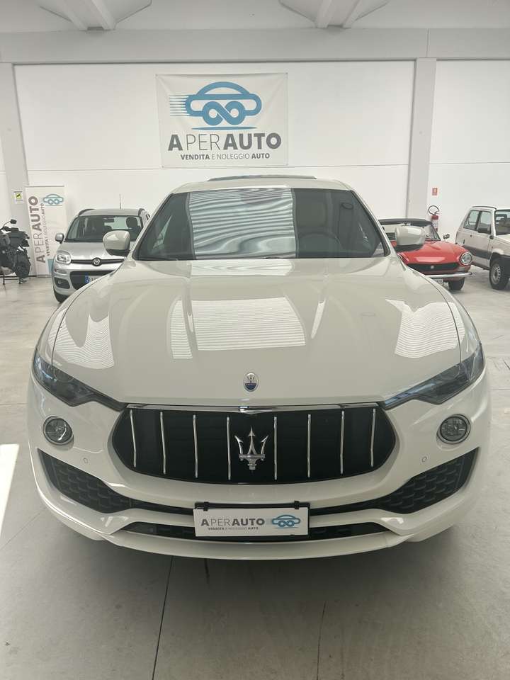 Maserati Levante 3.0 V6 Granlusso 250cv auto my19