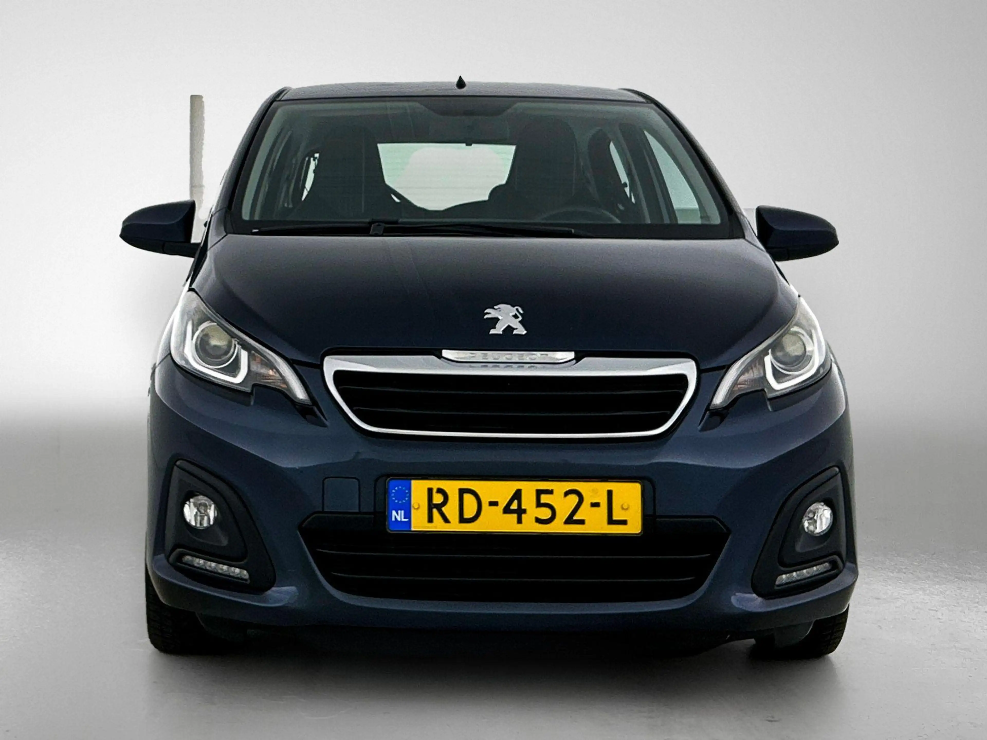 Peugeot 108 1.0 e-VTi Blue Lion — photo 5