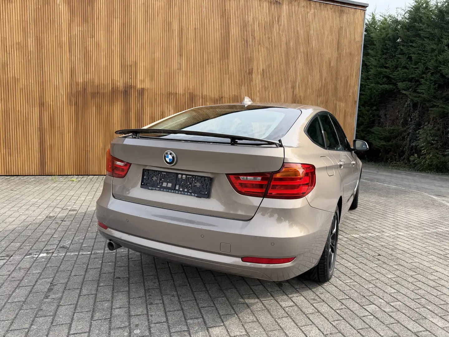 BMW 318 Gran Turismo d Bronce - 2