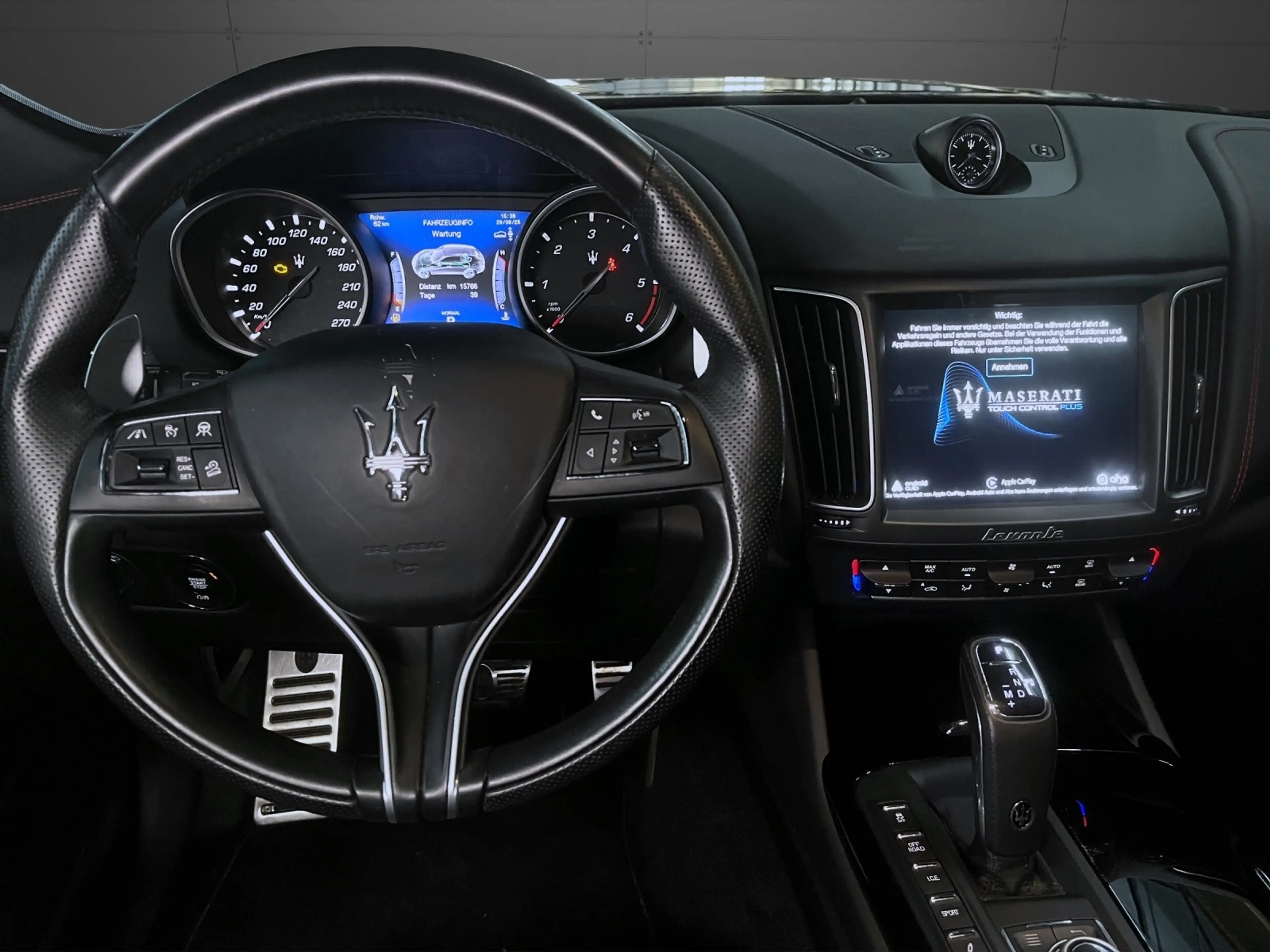 Maserati Levante Diesel GranSport — photo 7